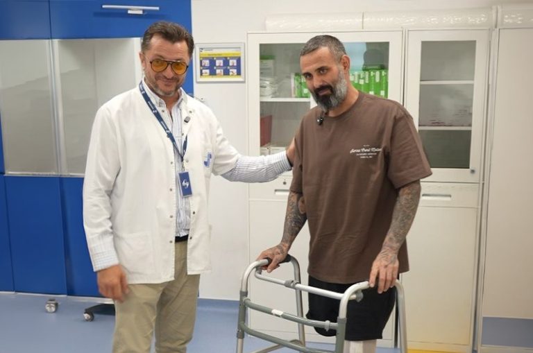 Protezarea genunchiului pentru o fractura de femur consolidata vicios